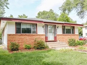 Building Photo - 5721 Quincy St