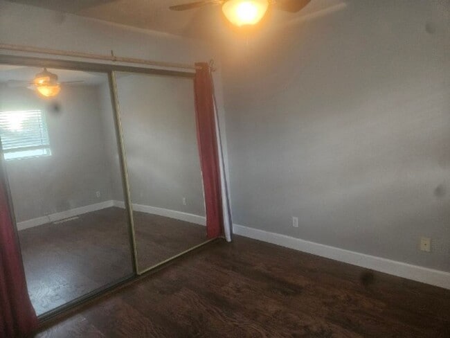 Building Photo - ro19300 Mountain Meadow South