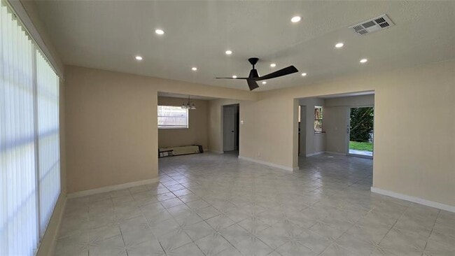 Building Photo - 486 NW 69th Terrace