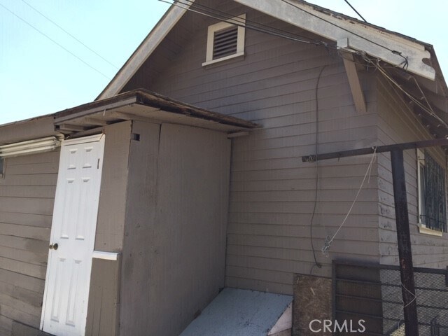Building Photo - 181 W 42nd Pl