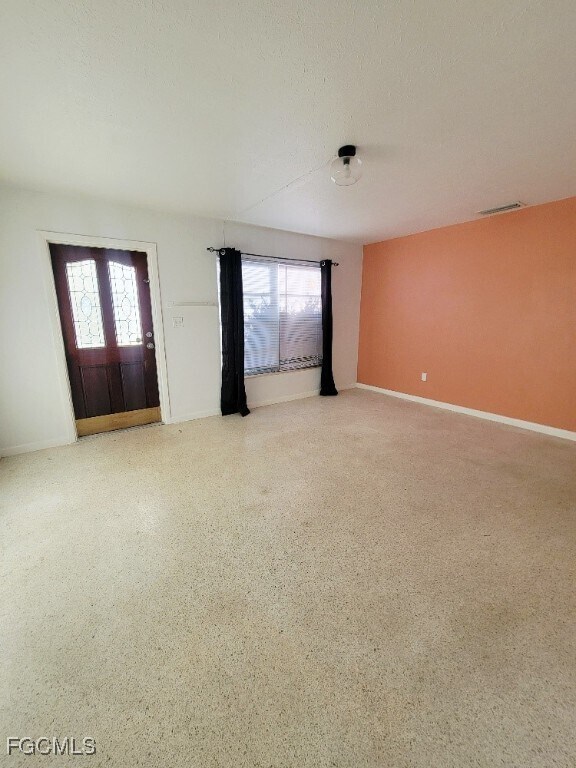 Building Photo - 25 Maple Ave N