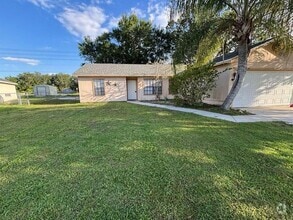 Building Photo - 742 Mink Ct