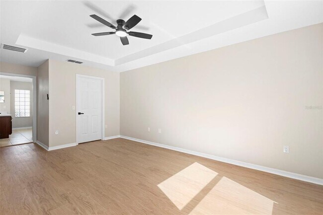 Building Photo - 1227 Tivoli Dr