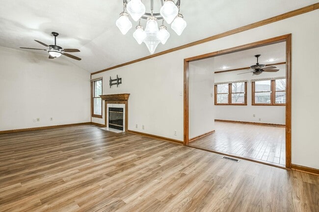 Building Photo - 1108 Redwood Dr