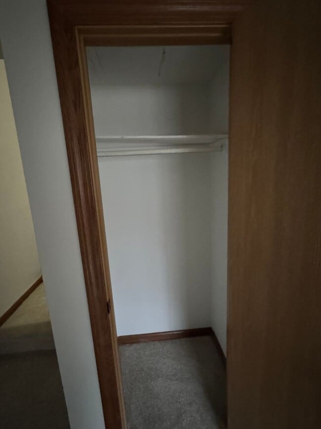 Building Photo - 2 bedroom duplex