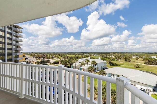 Building Photo - 3580 S Ocean Shore Blvd