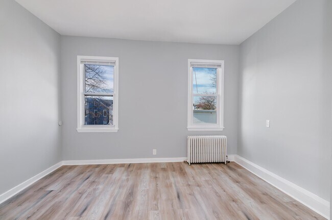 Building Photo - 86 W 27th St