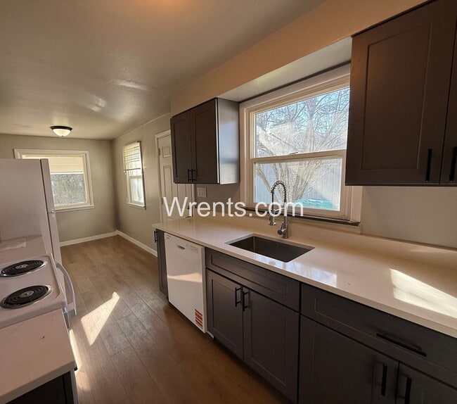 Building Photo - Charming 3 Bed / 1 Bath Home – North Spokane