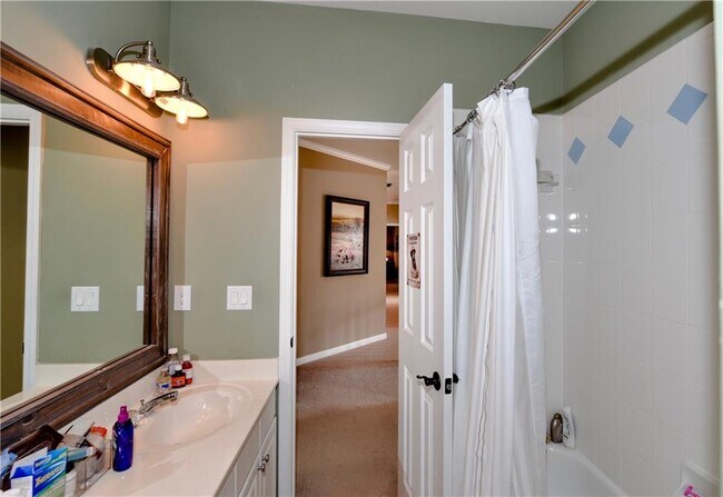 Building Photo - 265 Windsor Gate Cove NE