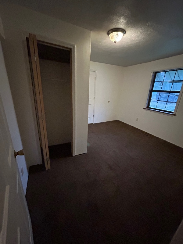 Building Photo - 7370 E Dupont Ave