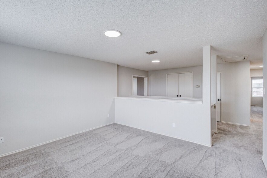 Building Photo - 1352 Dawson Way