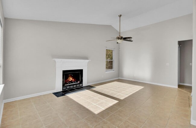 Building Photo - 1282 Maryland Dr