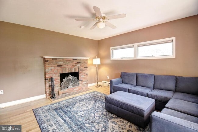 Building Photo - 44 Fulton Ave