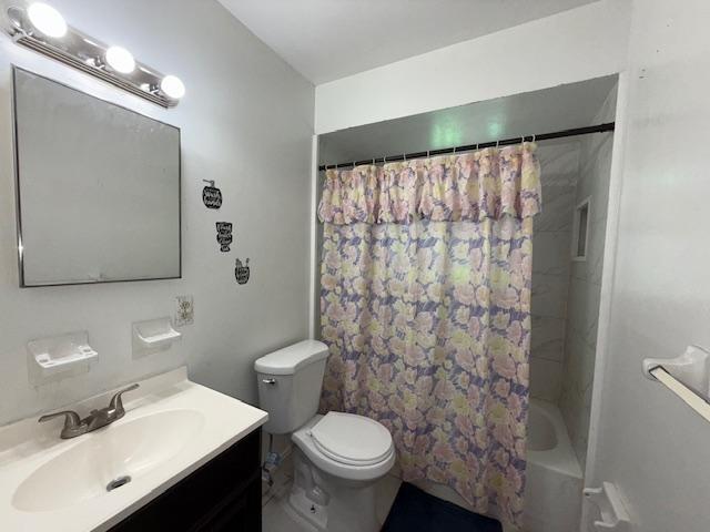 Building Photo - 2139 Trieste Dr