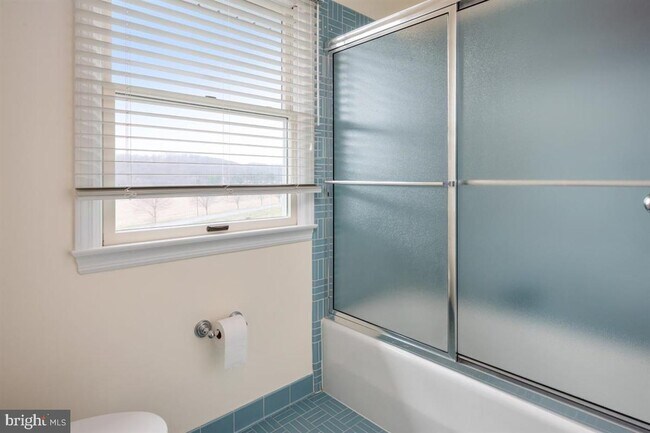 Building Photo - 15321 FALLS