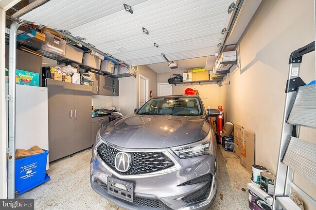 Building Photo - 1333 N Howard St