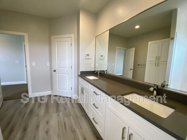 Building Photo - 1139 S 4380 W