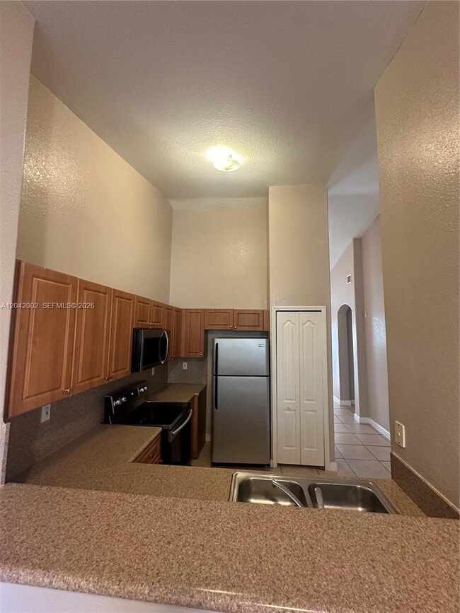 Building Photo - 1656 SE 29th Ct