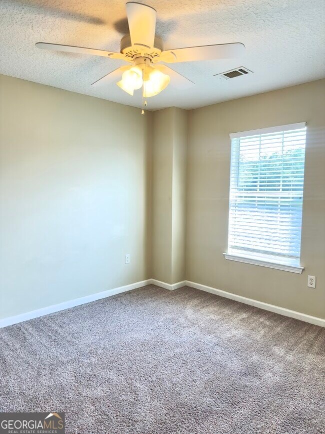 Building Photo - 138 Hamilton Dr