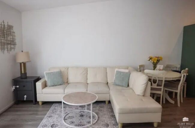 Building Photo - ADORABLE DUPLEX CLOSE TO EISENHOWER M.S!