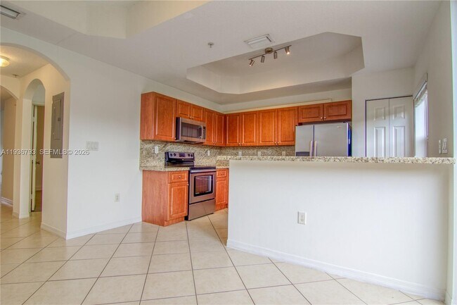 Building Photo - 819 SW 143rd Ave