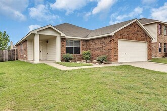 Building Photo - 2152 Laughlin Rd