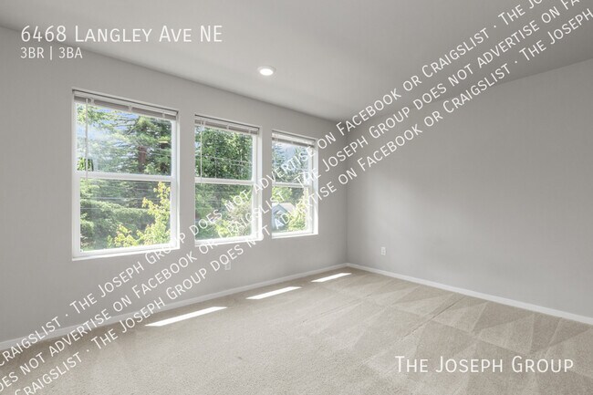 Building Photo - 6468 Langley Ave NE