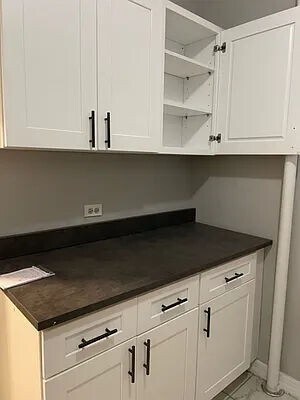 Building Photo - 231 E 4th St