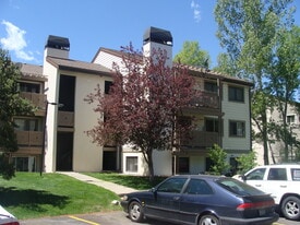Building Photo - 998 W Beaver Creek Blvd