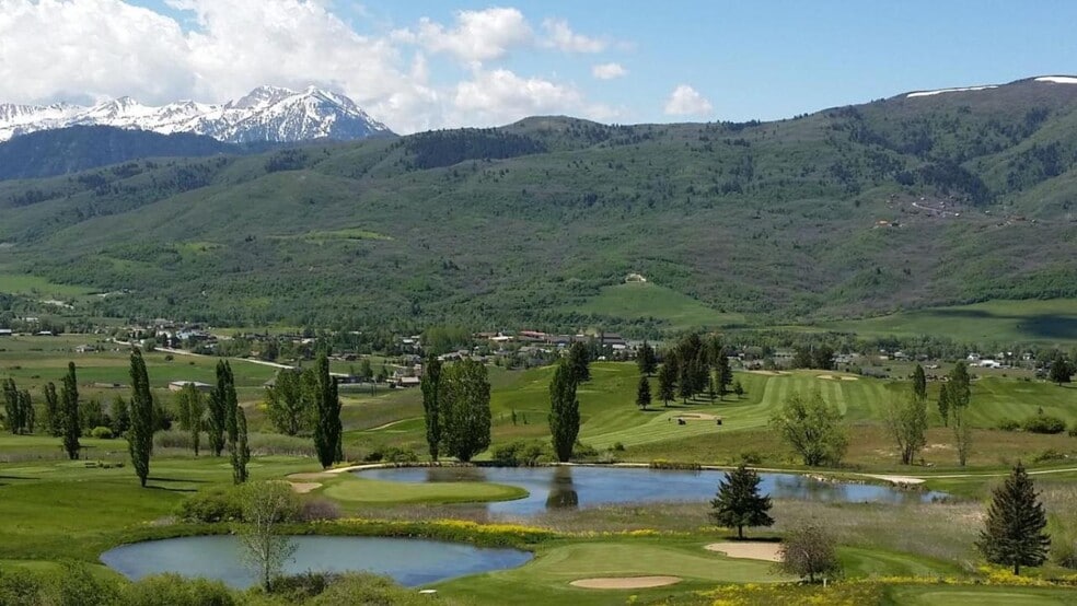 Nearby Wolf Creek Golf Course - 3615 N Wolf Creek Dr