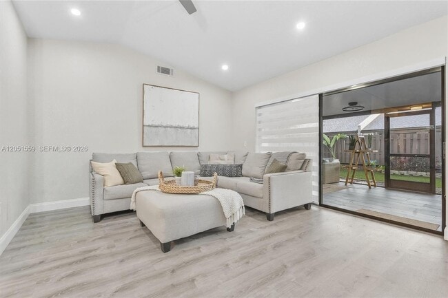 Building Photo - 1581 NW 98th Way