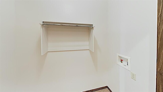 Building Photo - 1722 W Palm Pl