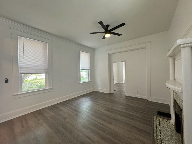 Building Photo - 7 Bed/3 Bath Mins. from UC Campus $750/pp ...