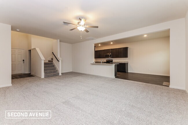 Building Photo - 909 Mallorie Ln