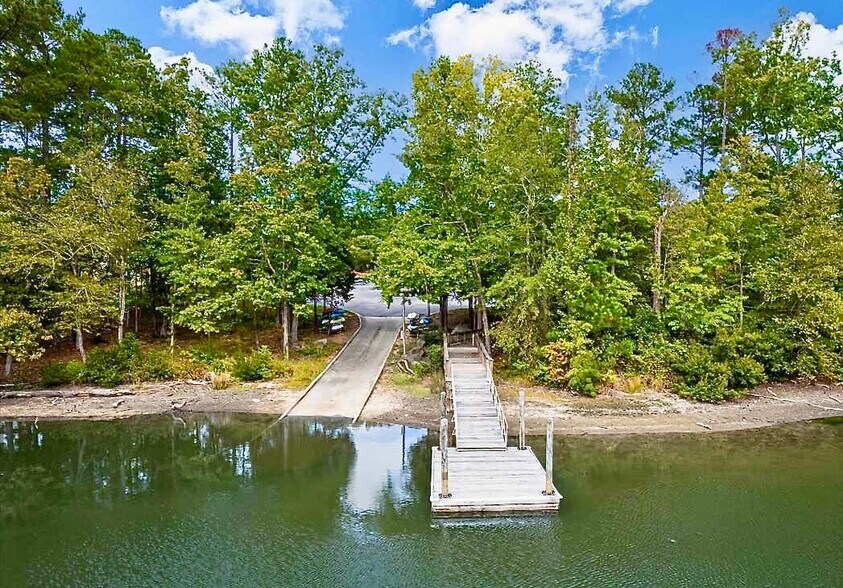 Building Photo - 149 Breezes Dr