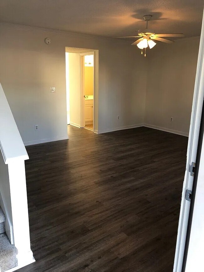 Building Photo - 217 Wynn Way