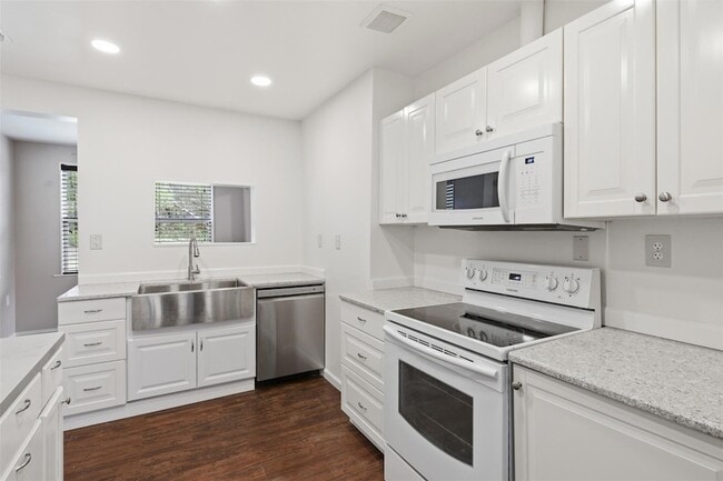 Building Photo - 7606 Williamson Creek Drive