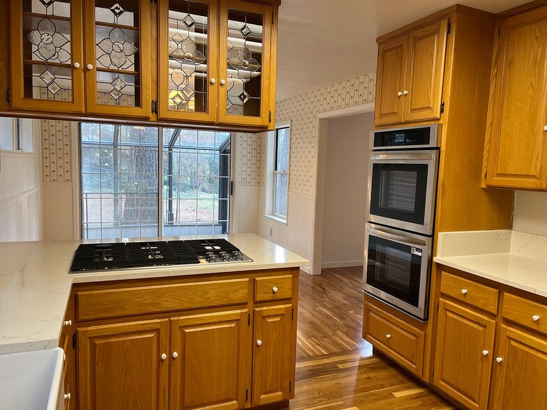 Building Photo - 11551 Forest View Dr