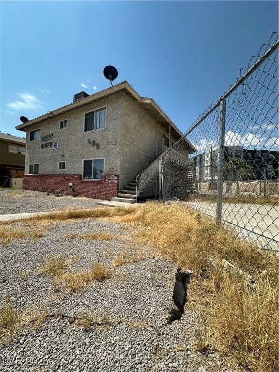 Building Photo - 485 North Cir