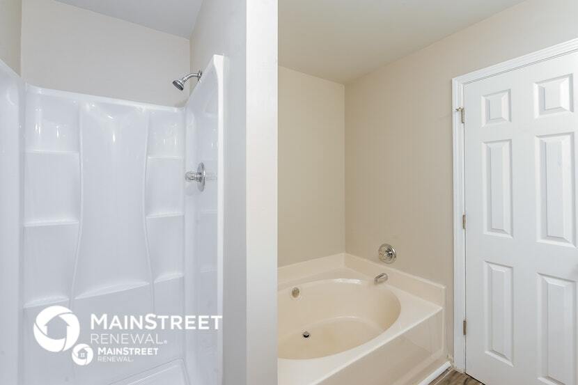 Building Photo - 2295 Lark St