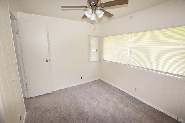 Building Photo - 820 Gee Creek Ct
