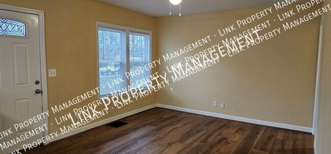 Building Photo - 129 N Moore Rd