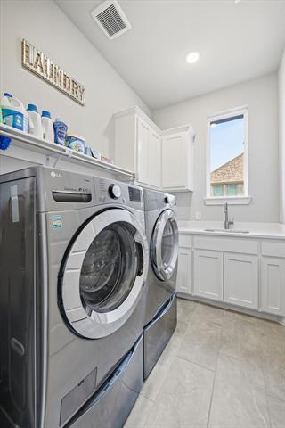 Building Photo - 532 Petrel Dr