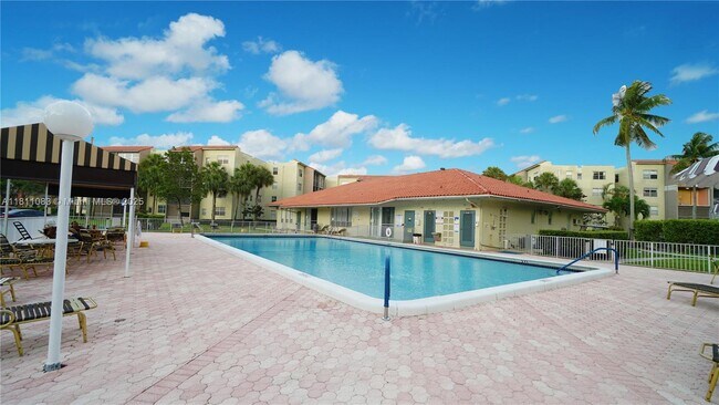 Building Photo - 1830 SW 81st Ave
