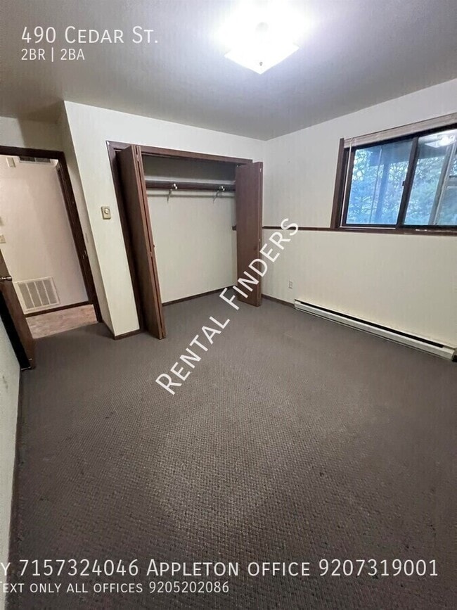 Building Photo - 490 Cedar St