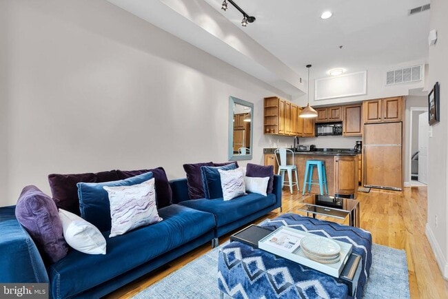 Building Photo - 2201 K St NW