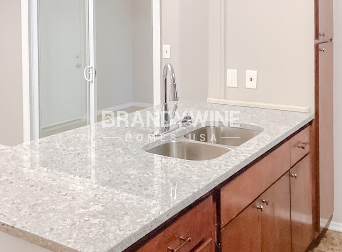 Building Photo - 6162 Dana Ct