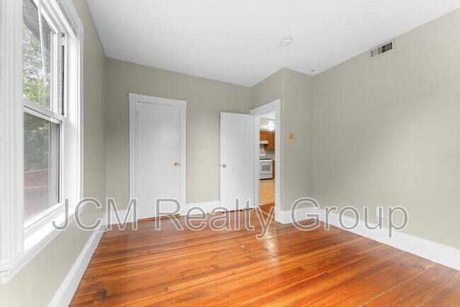Building Photo - 45 Highland Ave