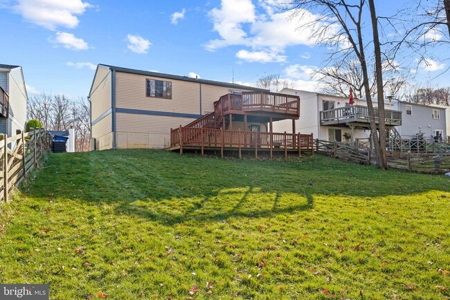 Building Photo - 8469 Rippled Creek Ct