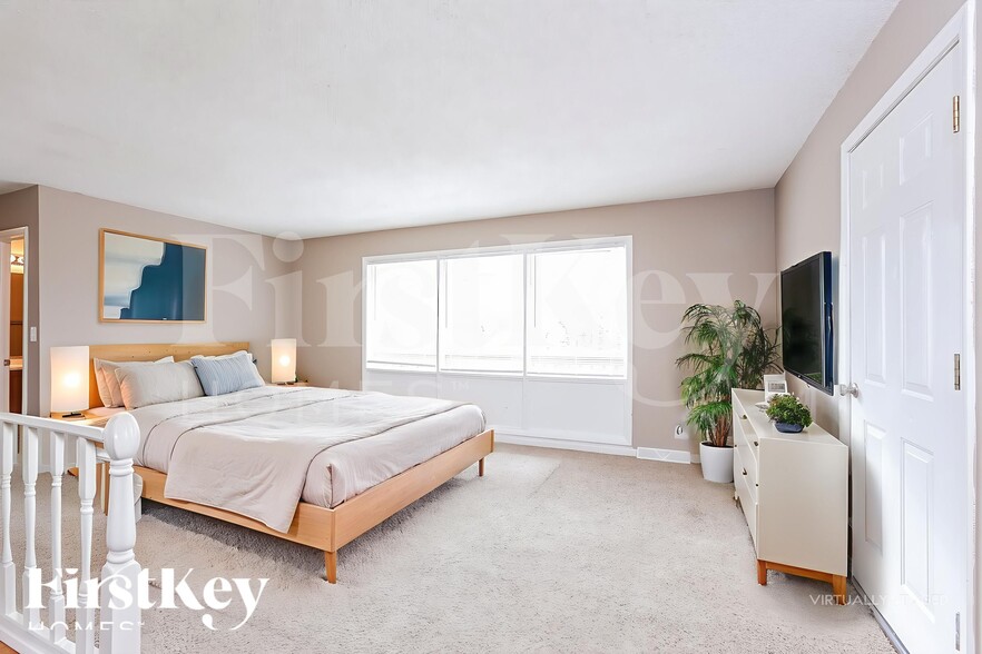 Building Photo - 1104 Kearney Rd